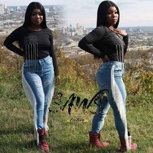 Side Fringe Distress Jeans